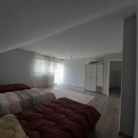 Big For A Familly!! * Hadzici