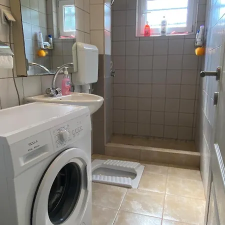 Вилла Big For A Familly!! Hadzici